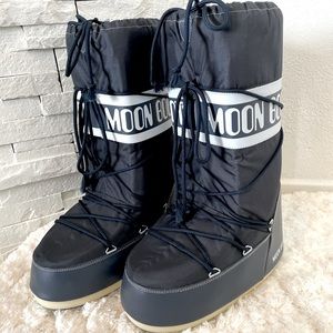 Men’s Moon Boots